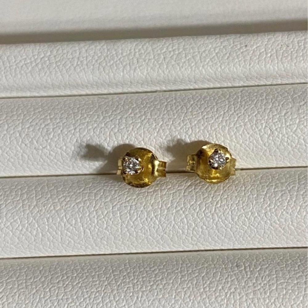 14K Small Diamond Studs